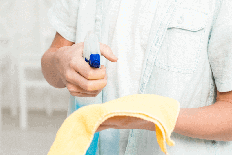 The Essential Guide To Spray Starch: What It Is